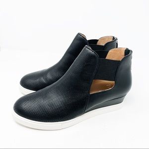 Linea Paolo Amanda Wedge Bootie Sneaker Black 9